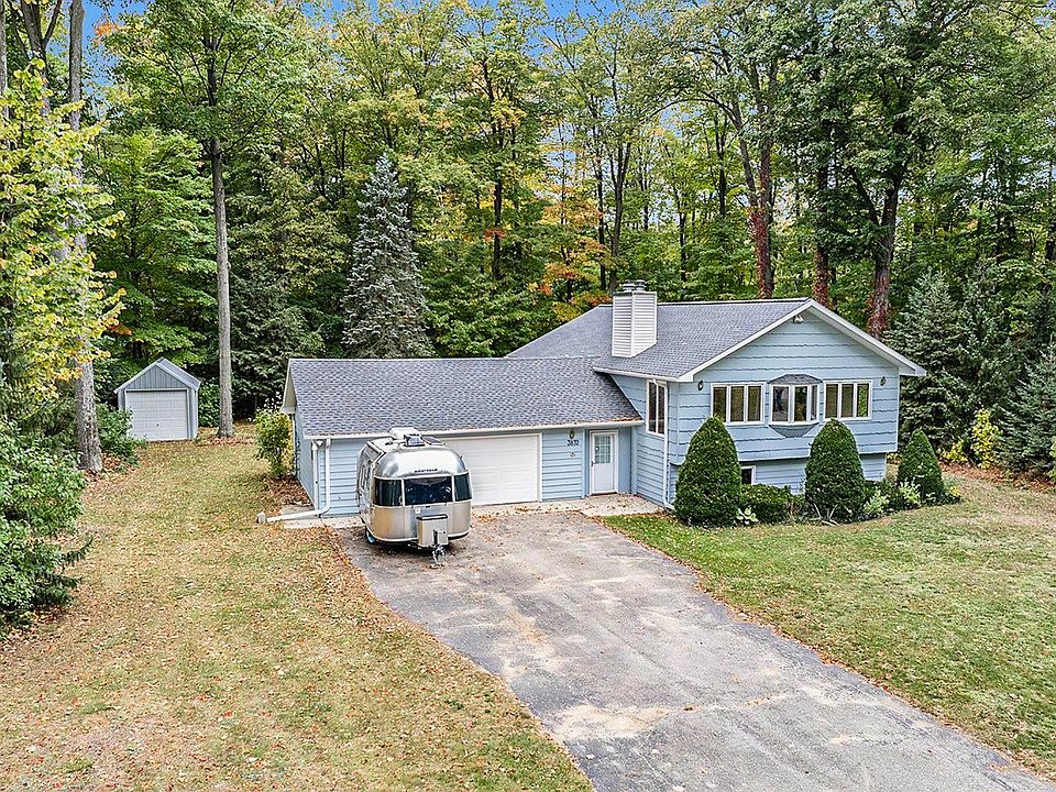 3870 E Shore Dr, Grawn, MI 49637 Zillow