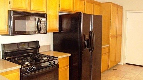 5th image of 10715 Wexford St Unit 5