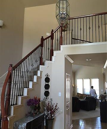 5th image of 4303 Woodcrest Ln
