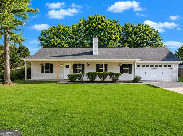 930 Century Oak Dr, Winder, GA 30680