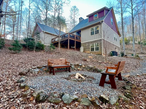 757 Mining Gap Conn, Young Harris, GA 30582