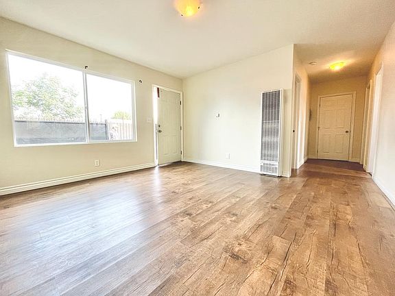 3rd image of 10958 S Broadway #A