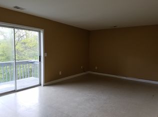 240 Schutt Rd APT 4F, Middletown, NY 10940