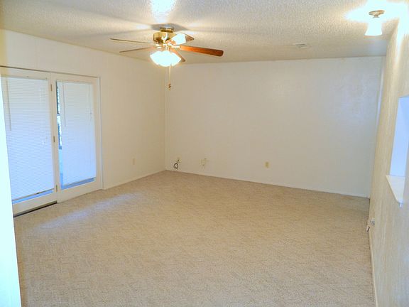 5th image of 1001 Fairfax Ct