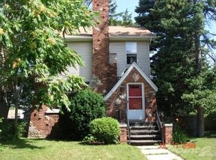 310 W Saratoga Ave, Ferndale, MI 48220