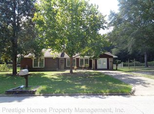 24 Magnolia Dr, Daleville, AL 36322