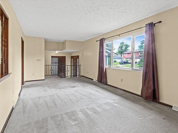 5th image of 7036 Nocturne Rd N