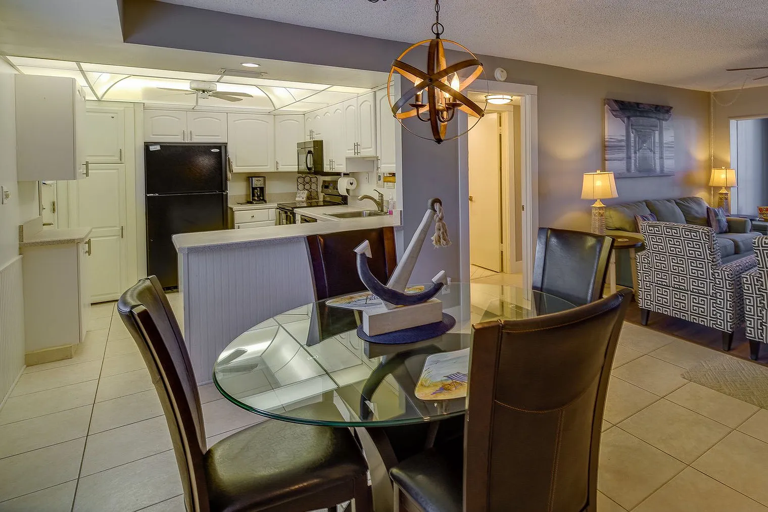 2 bed, 2.0 bath, 1270 sqft, $5,696 — Photo 3