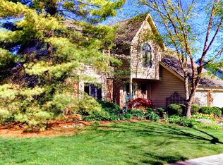 6949 Shady Nelms Dr, Dublin, OH 43017