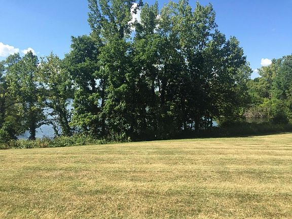 3rd image of 6696 Highland Lakes Pl