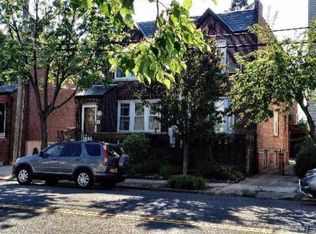 9111 71st Ave, Forest Hills, NY 11375