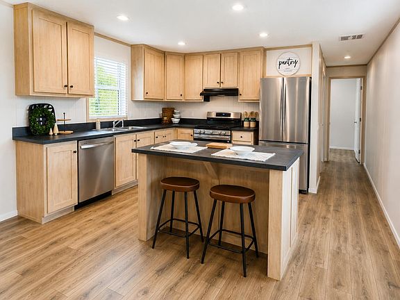 4th image of 1206 Carl Ct