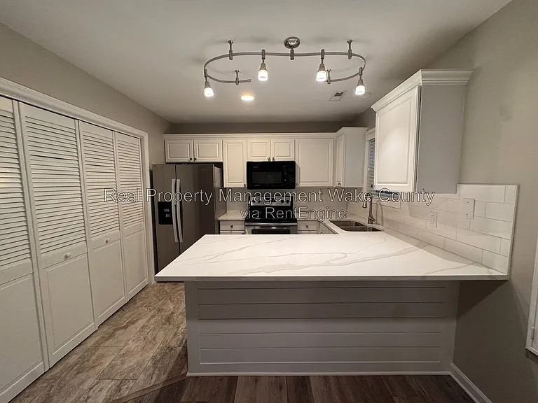 4021 Wellington Ridge Loop — Photo 17