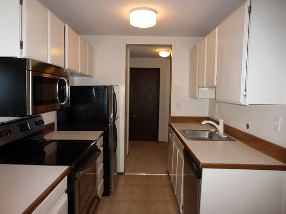 3rd image of 6225 Lake Washington Blvd NE APT 110