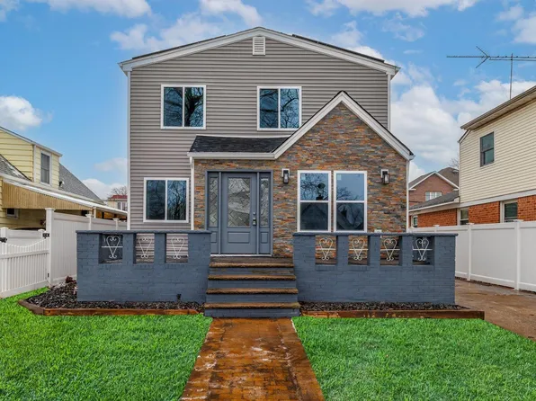 7637 266th Street, New Hyde Park, NY 11040