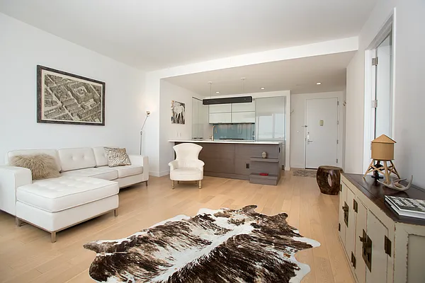 Sold by Compass | media 16