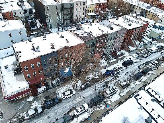 3rd image of 28 Marconi Pl