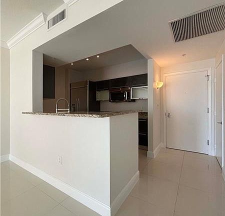 3rd image of 550 Okeechobee Blvd APT 1109