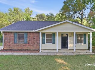 2852 Hondo Dr, Winston Salem, NC 27103