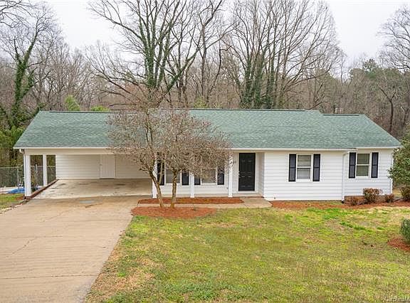 2nd image of 1088 Carpenter Dr