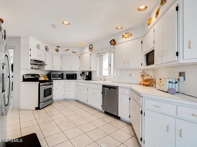 1207 Capstan Dr — Photo 20