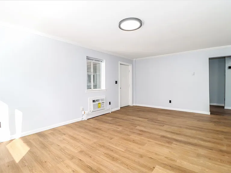 615 Fox Run Ln — Photo 10