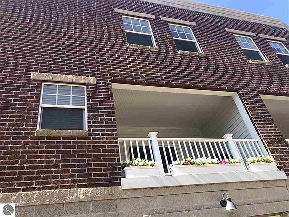 2nd image of 200 Midtown Dr