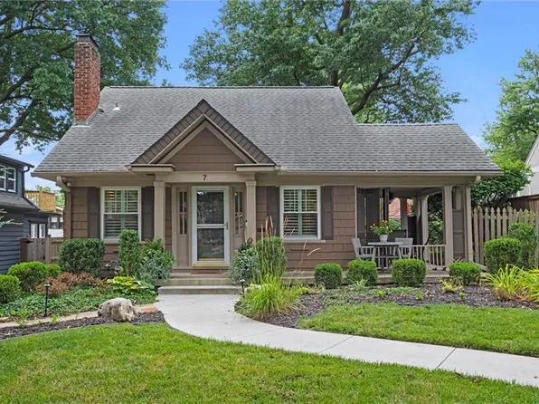 7 E 65th Ter, Kansas City, MO 64113