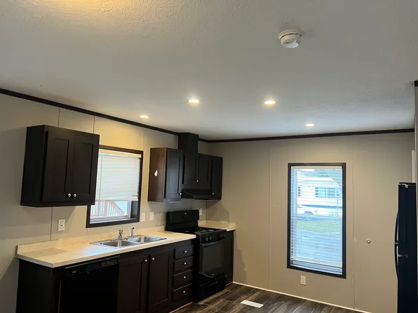 3519 Loveside Ter #415, Lansing, MI 48917