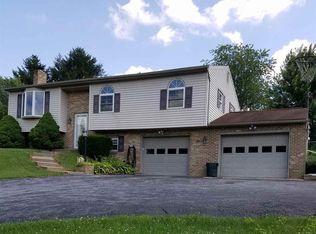 785 Piketown Rd, Harrisburg, PA 17112