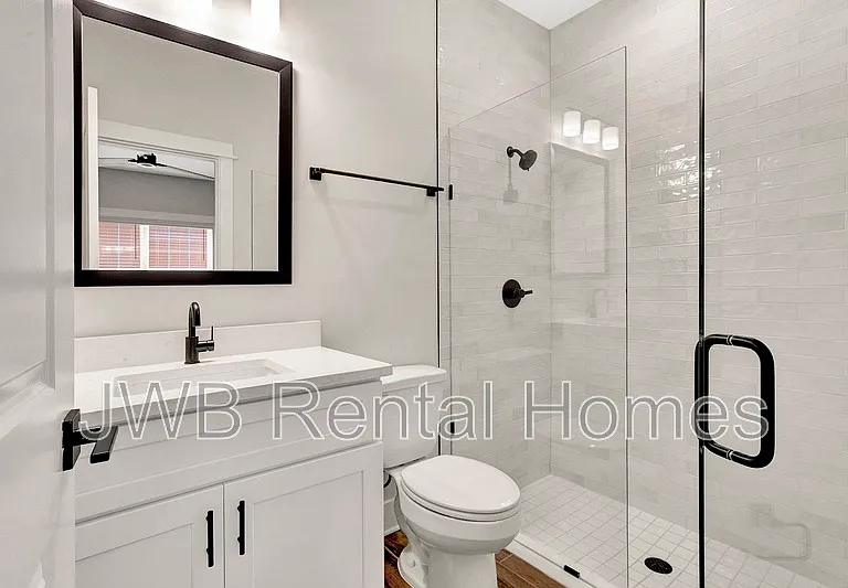 8859 Amalfi Ct — Photo 13