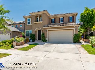 28852 N Iron Village Dr, Santa Clarita, CA 91354