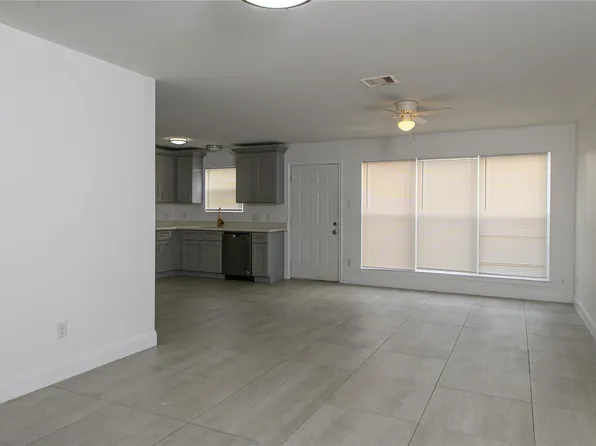 3421 Township Grove Ln, Houston, TX 77082