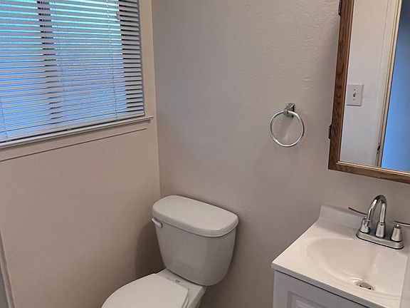 5th image of 7452 Tiara Way APT B