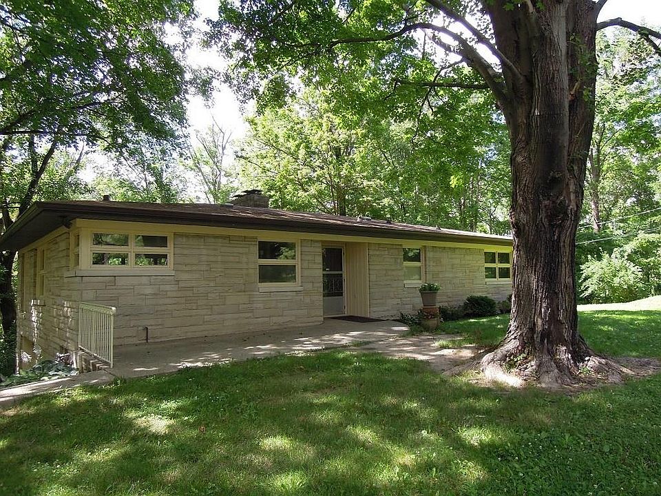 1st image of 7352 Lakeside Dr