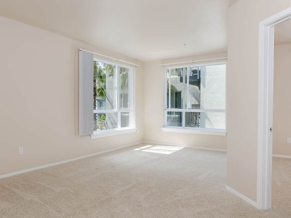Carpeted Living Room
