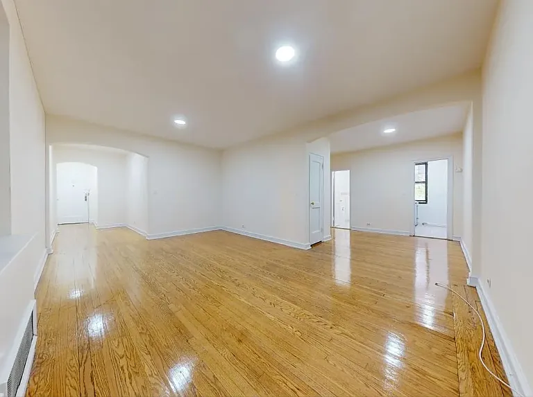 246 E 46th St #3L — Photo 7