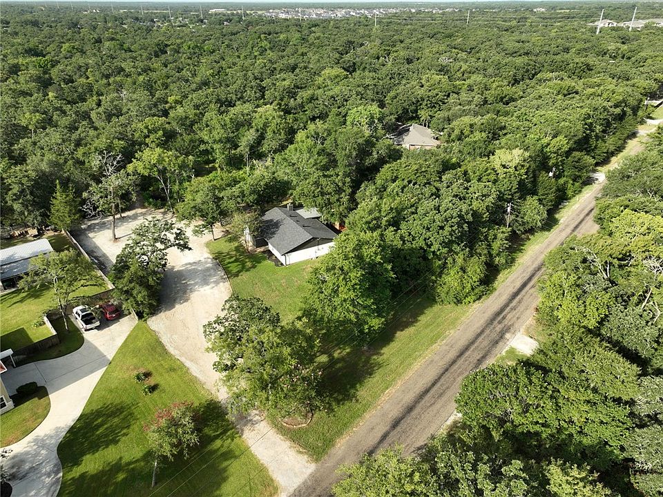 1st image of 1337 S Oaks Dr