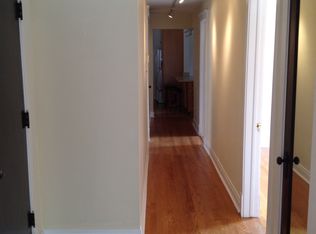 1305 W Newport Ave #2, Chicago, IL 60657