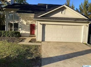 2810 Lake Knoll Dr SW, Decatur, AL 35603