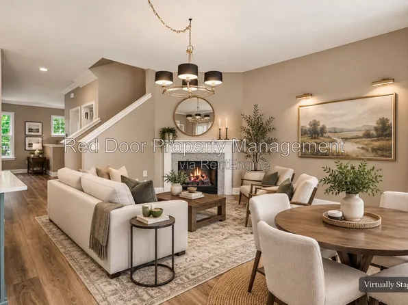 15330 Mystic Rock Dr, Carmel, IN 46033