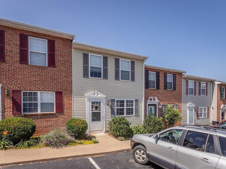 1st image of 811 Northfield Ct