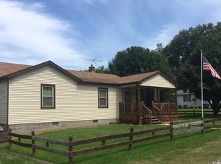 402 W Roberts St, Morgantown, KY 42261