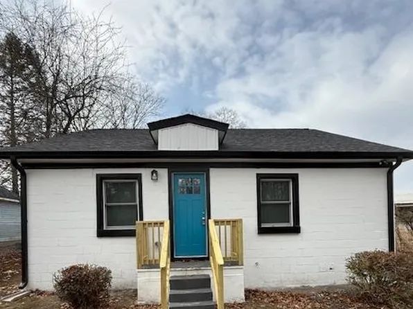 4238 Rosa St, Winston Salem, NC 27105