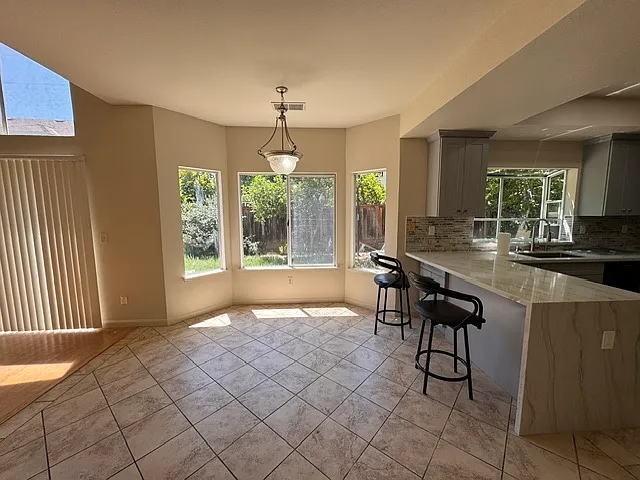 1561 Adolfo Dr — Photo 11