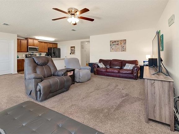 3rd image of 65098 Lagoon Forest Dr