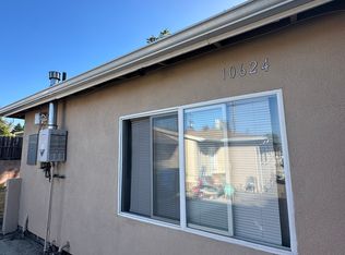 10624 Woodward Ave, Sunland, CA 91040