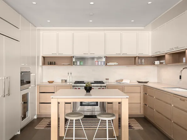 250 West 96th Street image 4 of 29