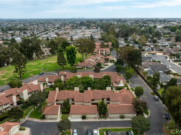 8402 Sunbeam Cir, Huntington Beach, CA 92646