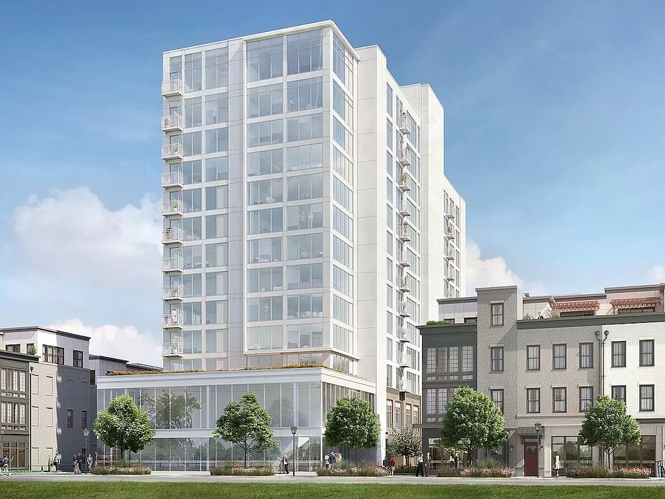 2nd image of 925 N Fairfax St #Penthouse 1301-01